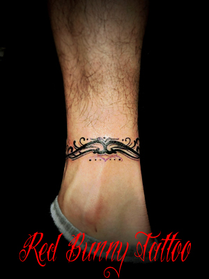 gCo ^gD[ tribal tattoo